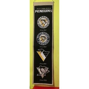 PITTSBURGH PENGUINS EMBROIDERED WOOL HERITAGE BANNER 8"X32" W/ HANGING ROPE